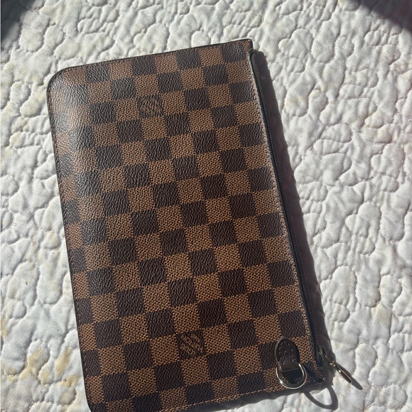 Louis Vuitton Damier Ebene MM Tote with Red Interior - Picture 11 of 14